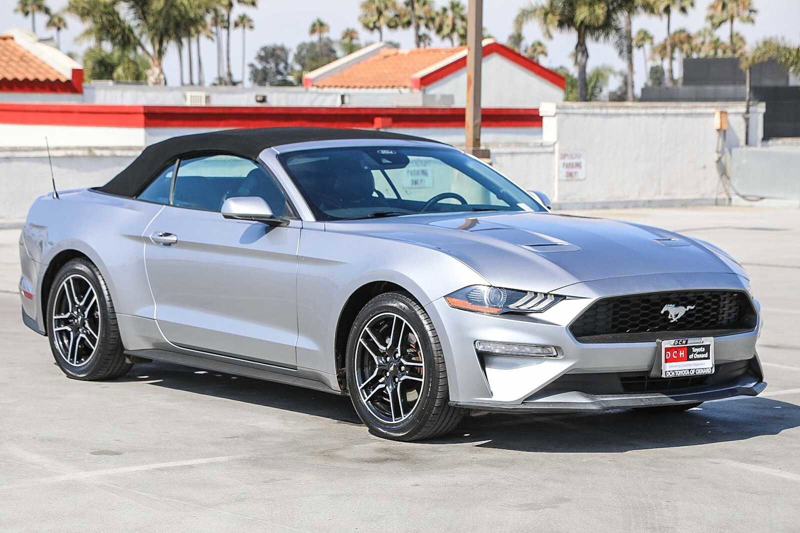 2022 Ford Mustang EcoBoost Premium Convertible photo 3