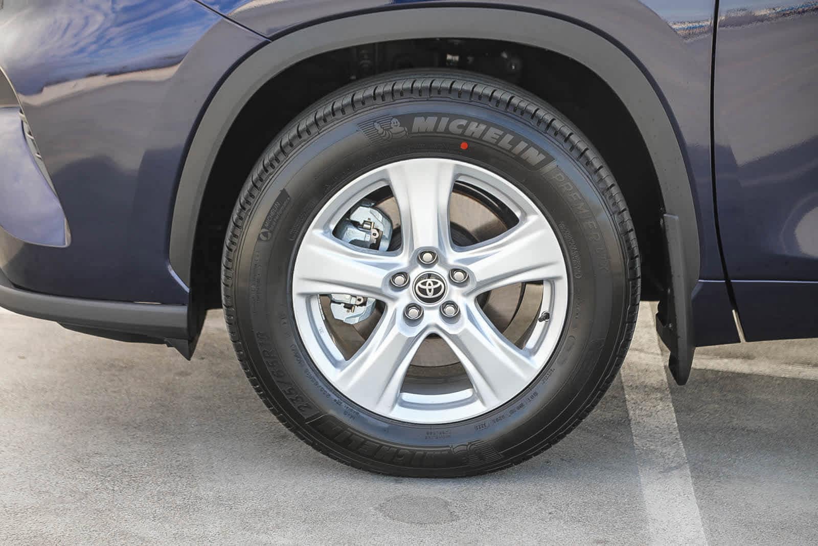 Thumbnail: 2025 Toyota Highlander - 9