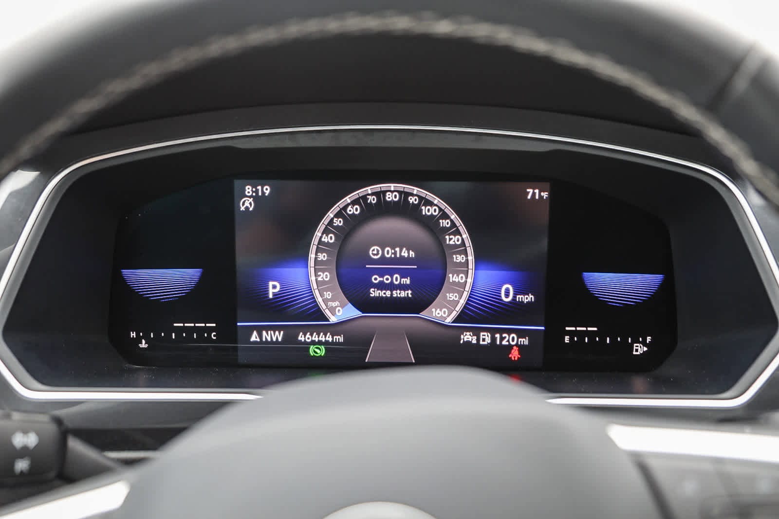 Thumbnail: 2022 Volkswagen Tiguan - 21