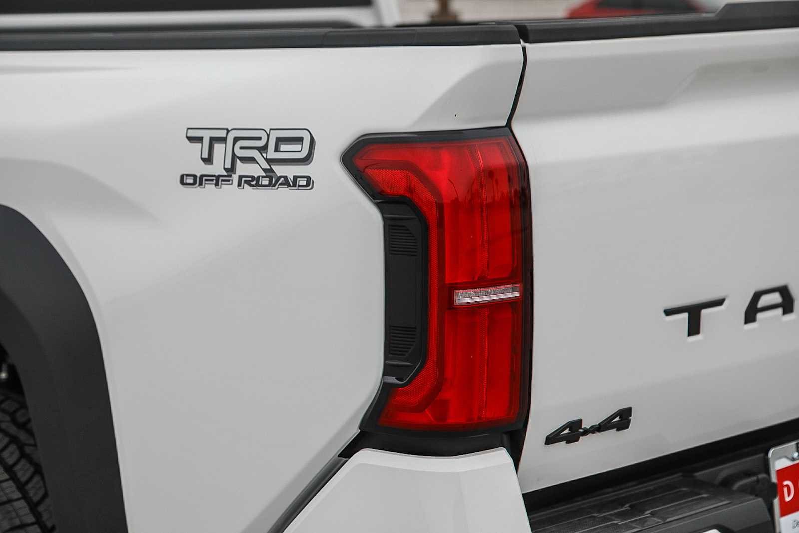 Thumbnail: 2025 Toyota Tacoma - 9