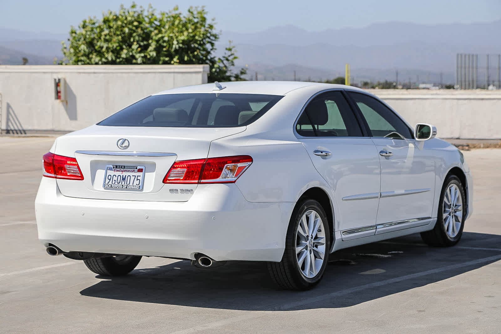 Thumbnail: 2011 Lexus ES - 4