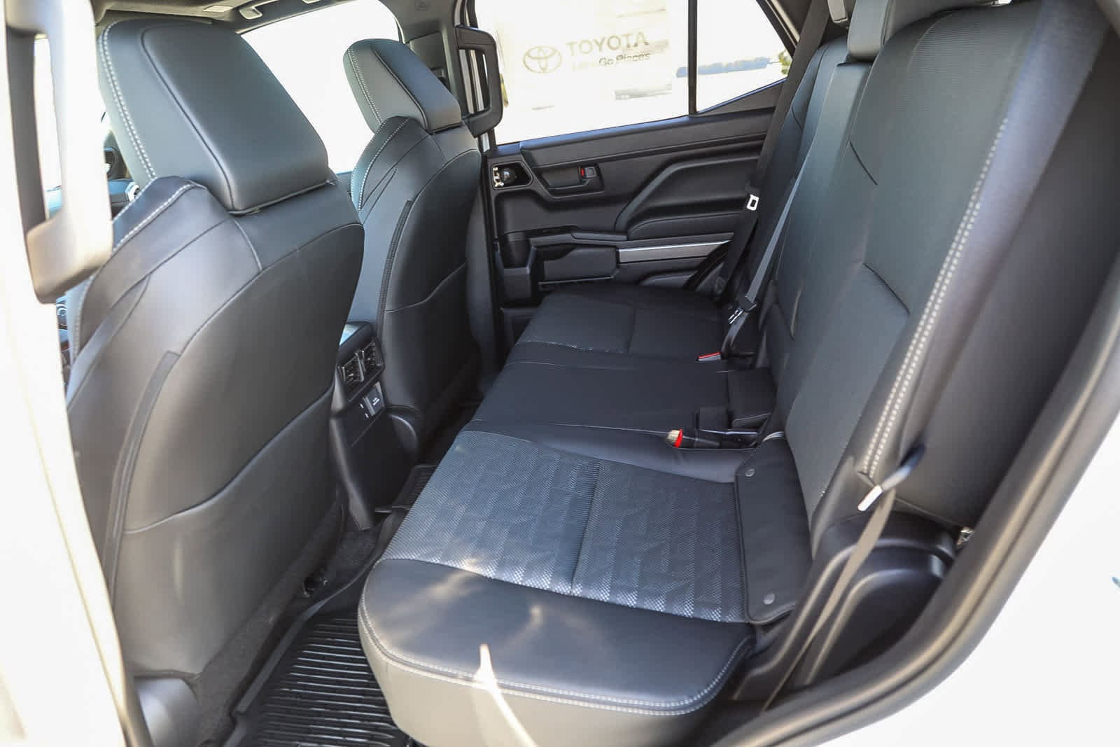 Thumbnail: 2025 Toyota 4Runner - 19