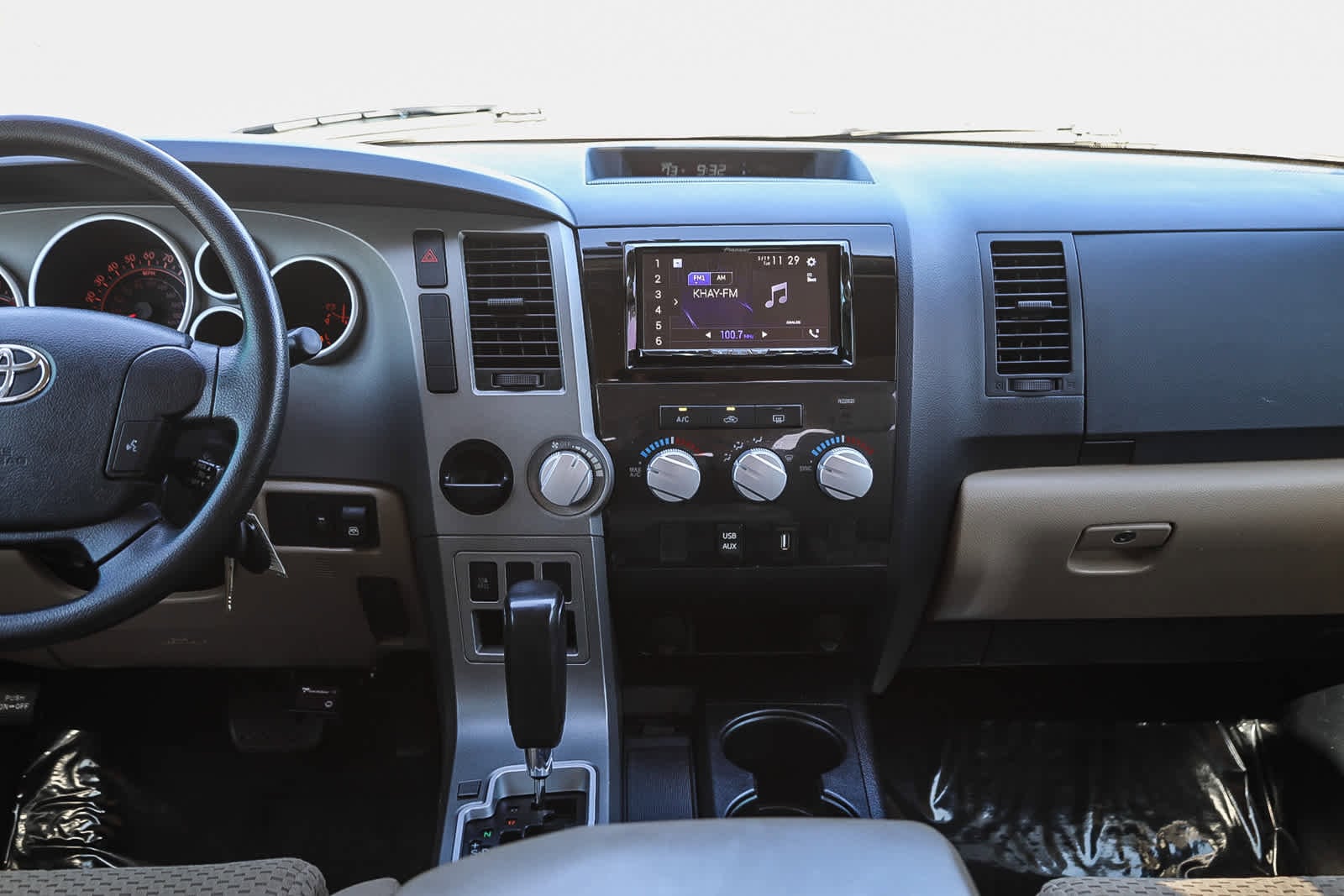 Thumbnail: 2013 Toyota Tundra - 13