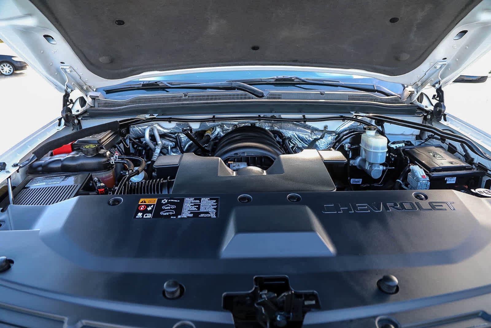 Thumbnail: 2015 Chevrolet Suburban - 25