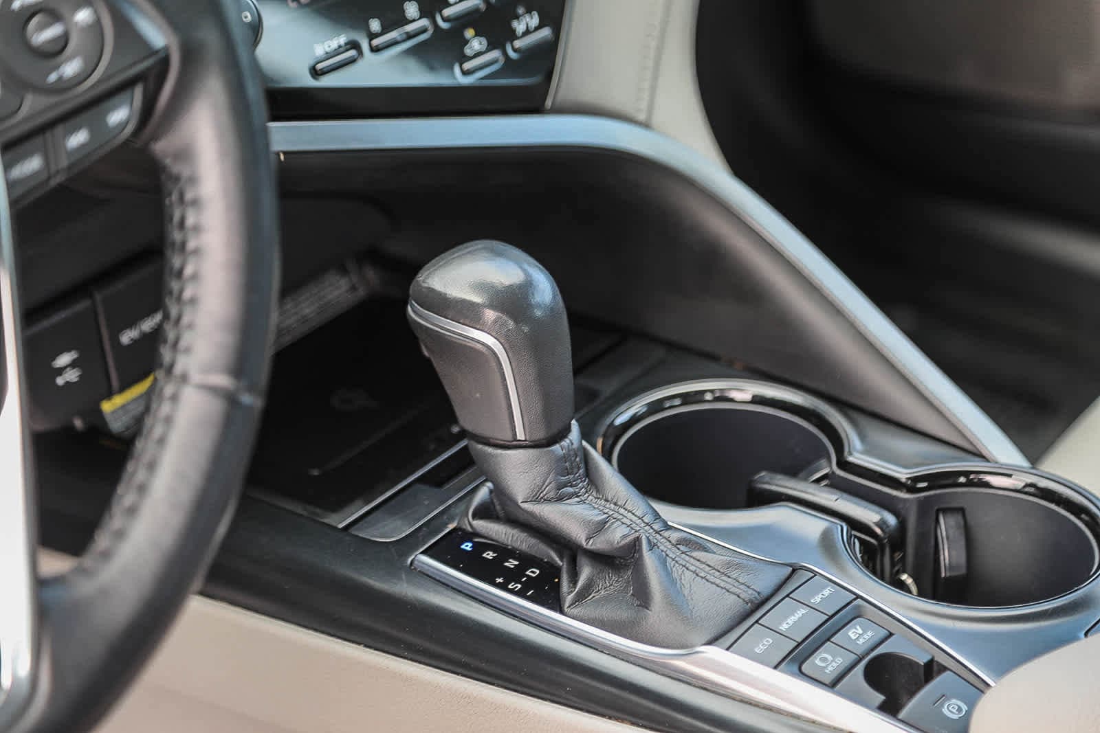 Thumbnail: 2019 Toyota Camry - 20