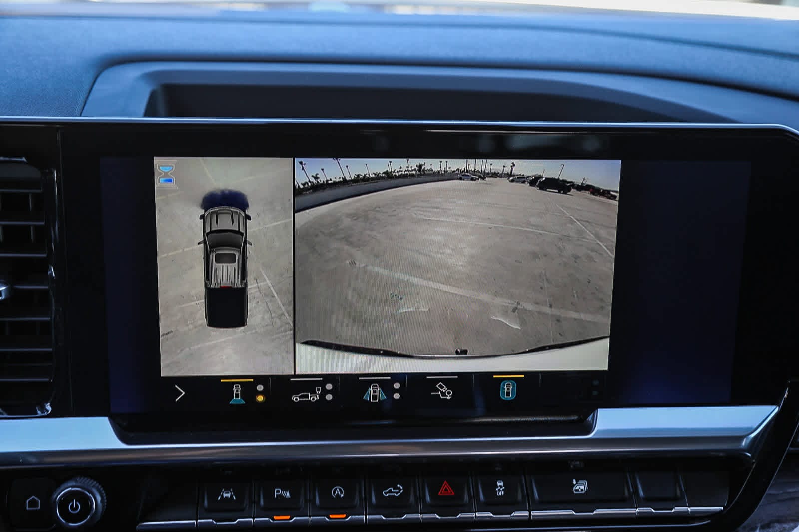 Thumbnail: 2022 Chevrolet Silverado 1500 - 23