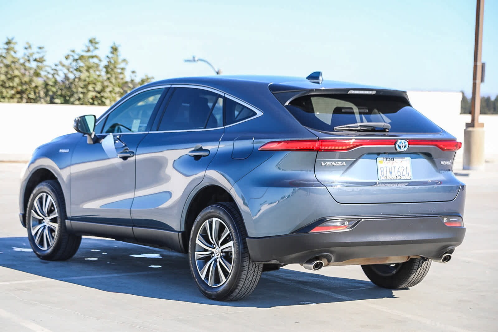 Thumbnail: 2021 Toyota Venza - 6