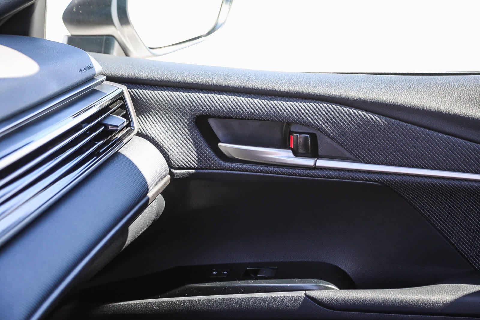 Thumbnail: 2025 Toyota Camry - 21