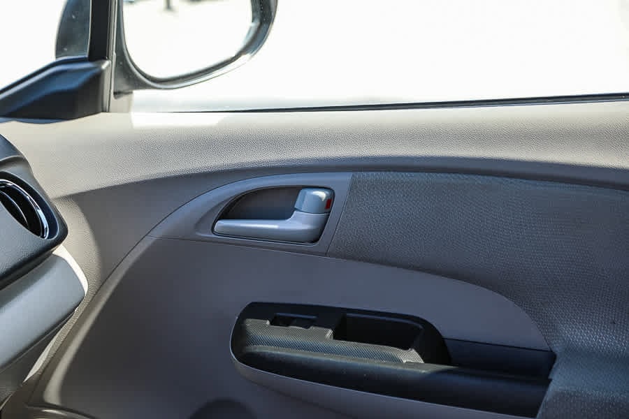 Thumbnail: 2012 Honda Insight - 20