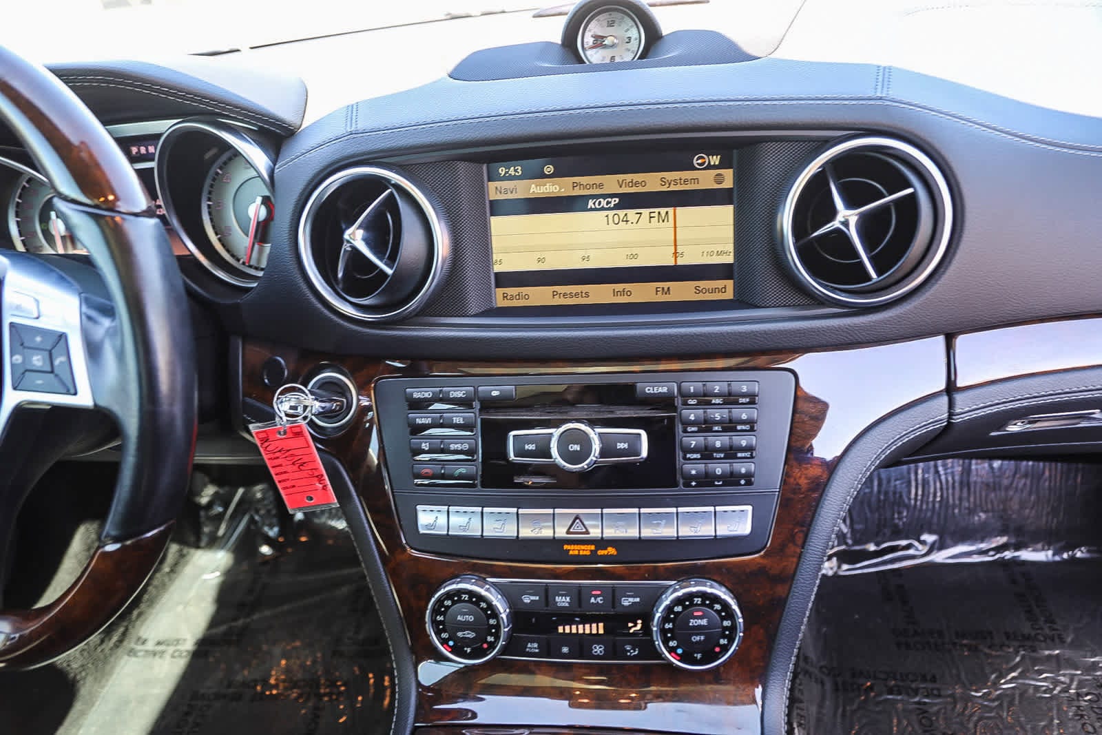 Thumbnail: 2013 Mercedes-Benz SL-Class - 13