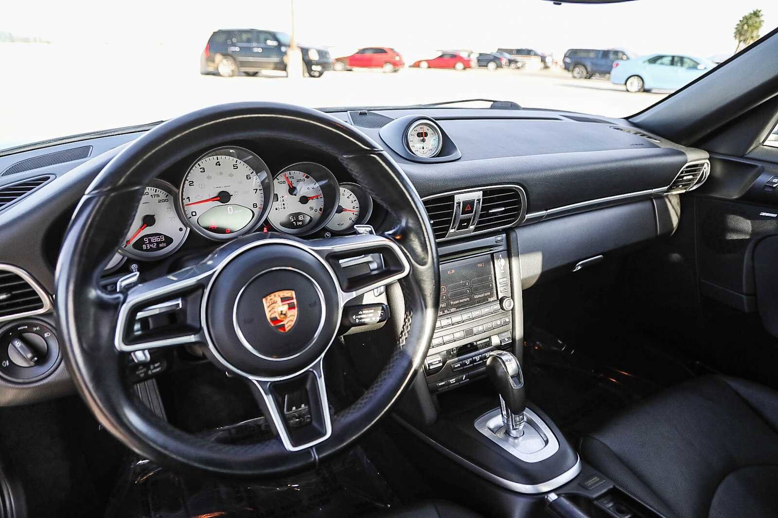 Thumbnail: 2012 Porsche 911 - 12