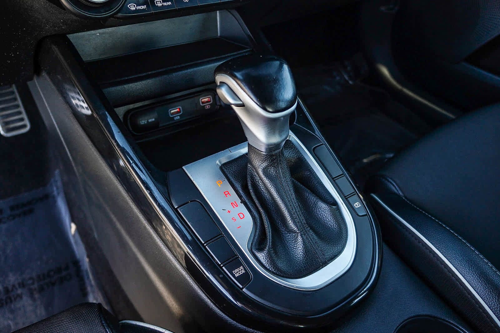 Thumbnail: 2022 Kia Forte - 22