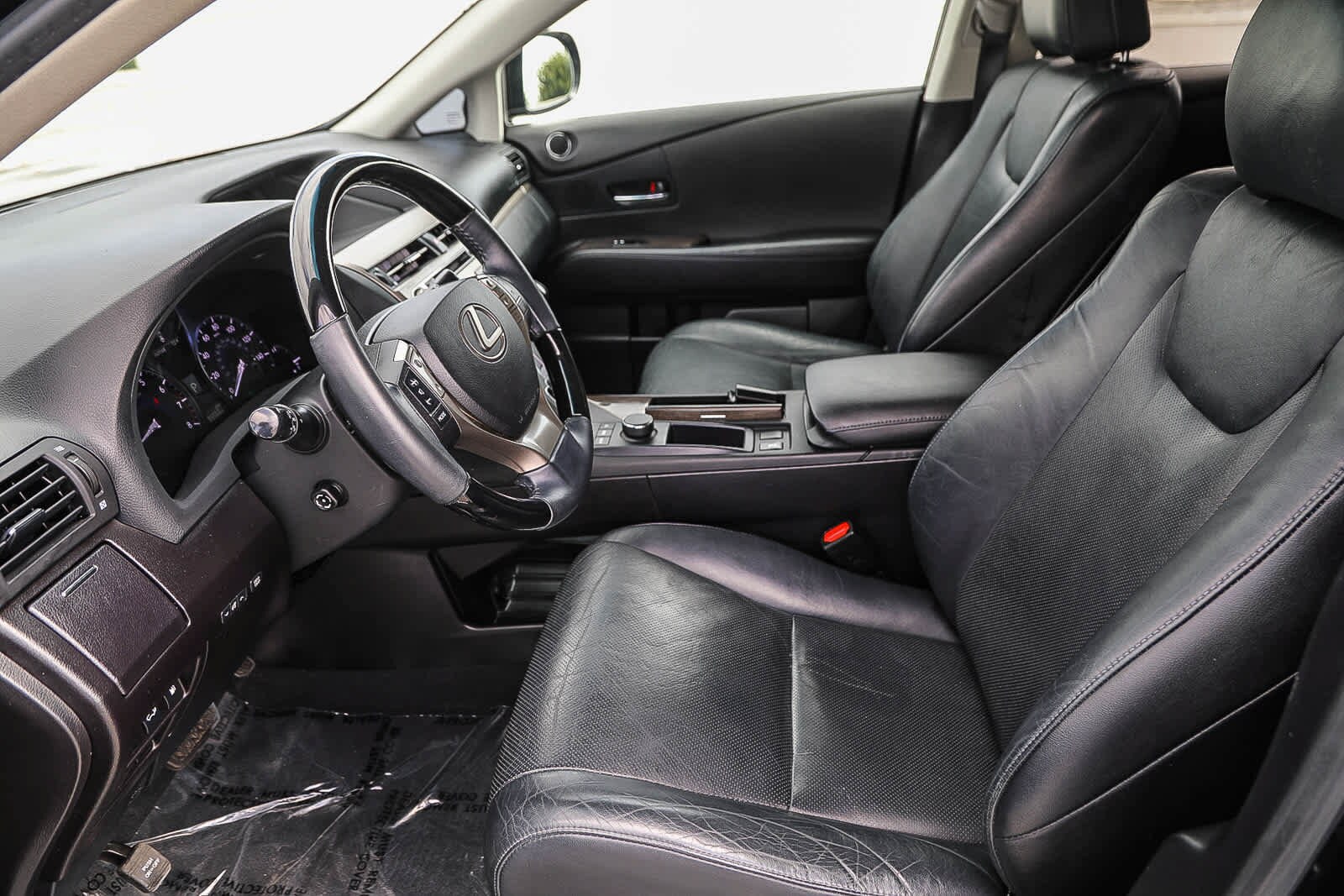 Thumbnail: 2015 Lexus RX - 16