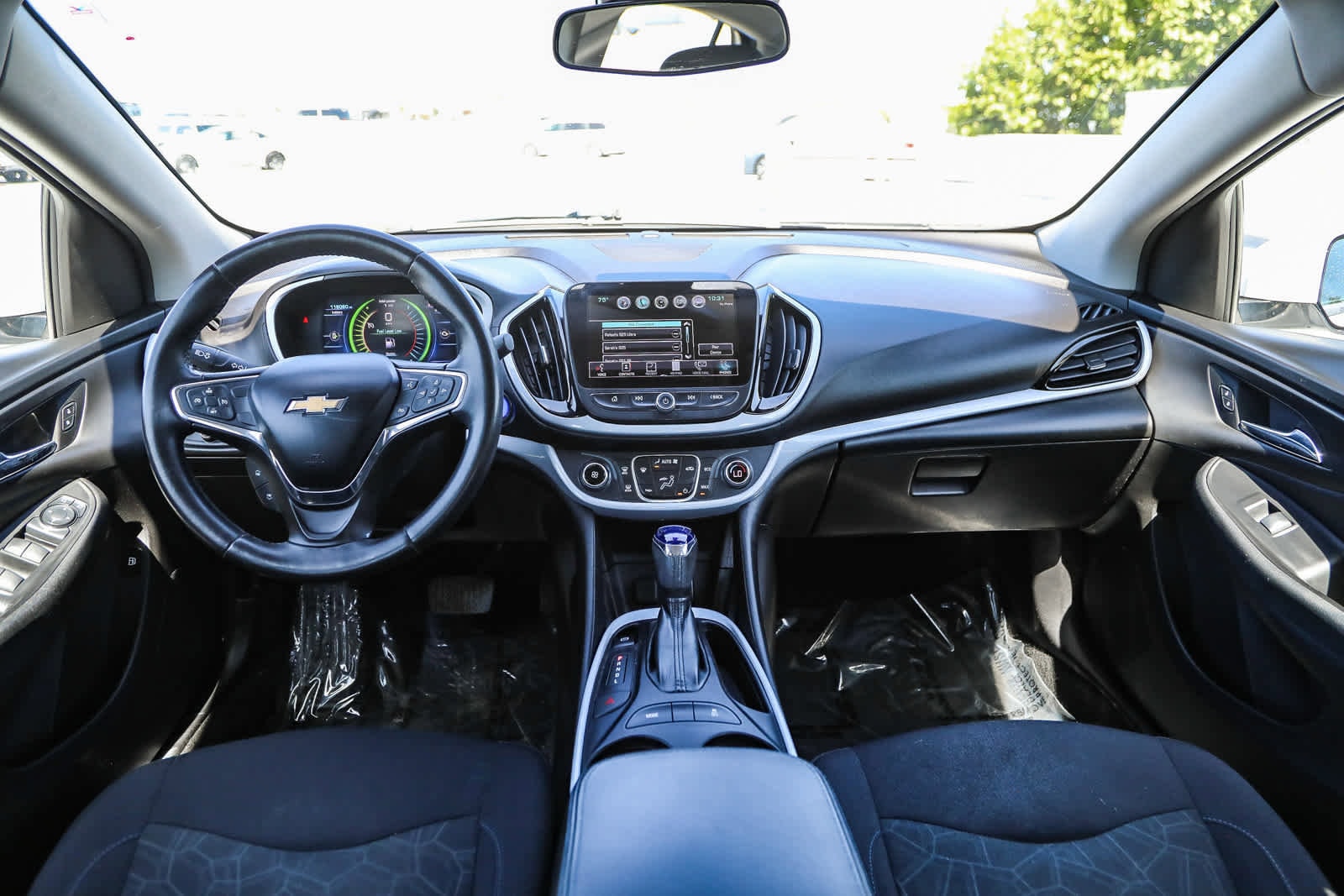 Thumbnail: 2017 Chevrolet Volt - 11