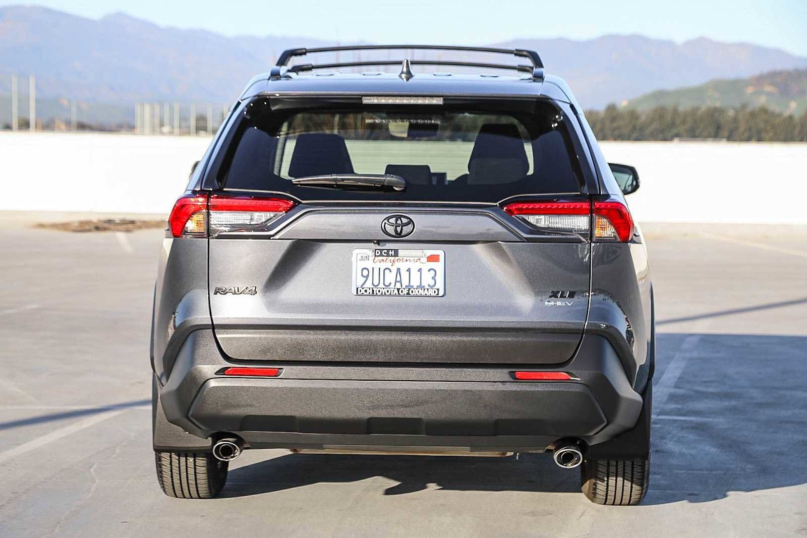 Thumbnail: 2025 Toyota RAV4 - 6