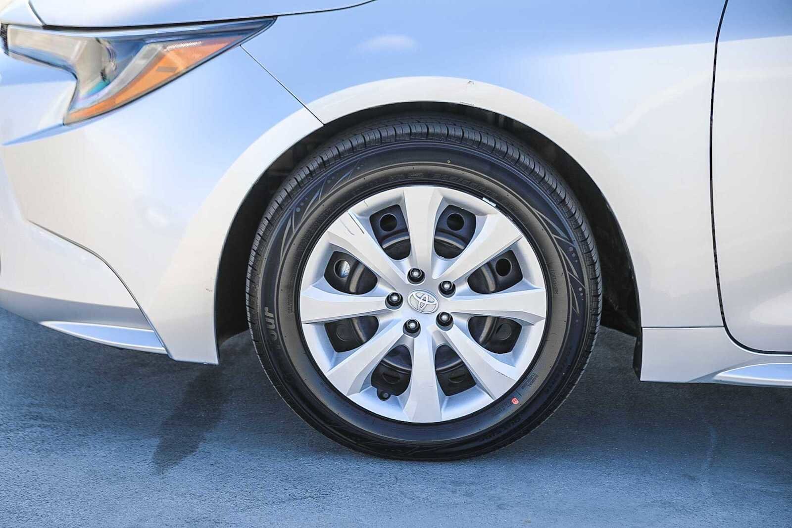 Thumbnail: 2024 Toyota Corolla - 10