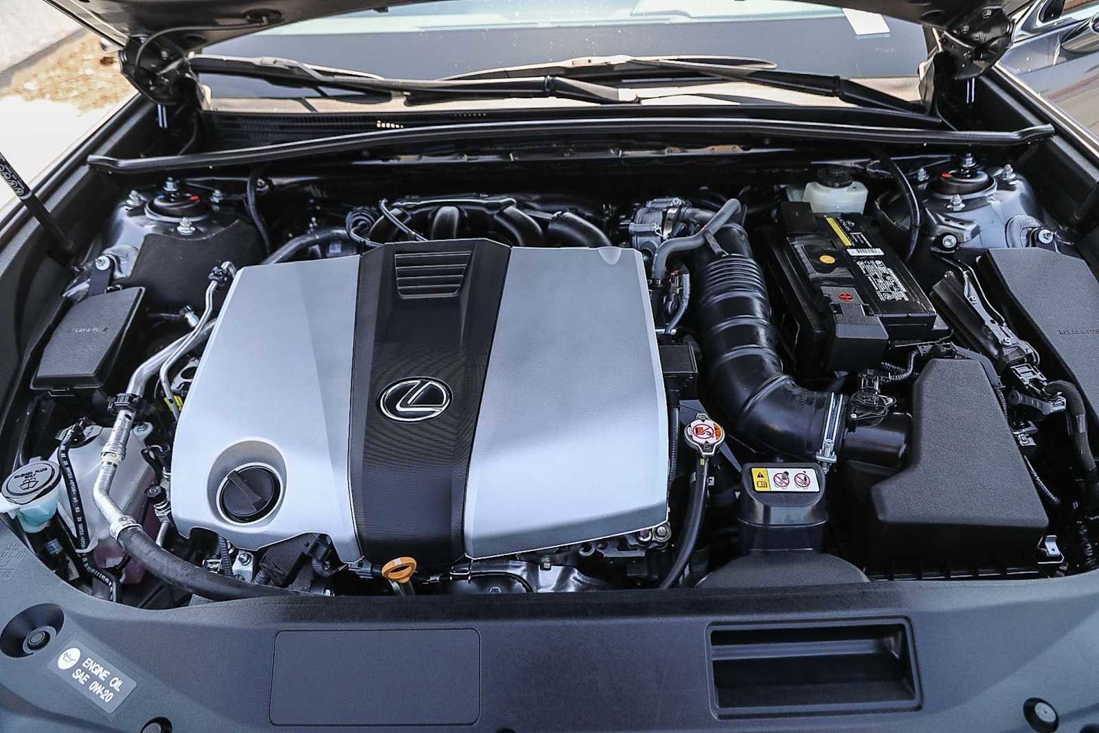 Thumbnail: 2021 Lexus ES - 25