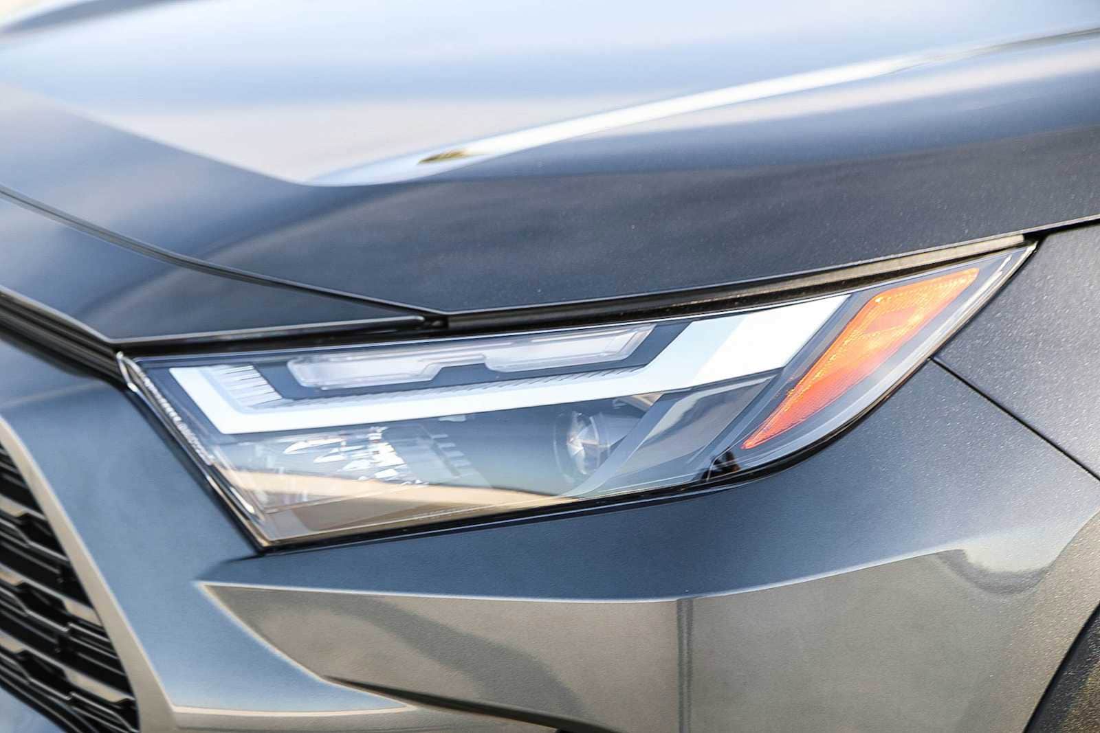 Thumbnail: 2025 Toyota RAV4 - 8