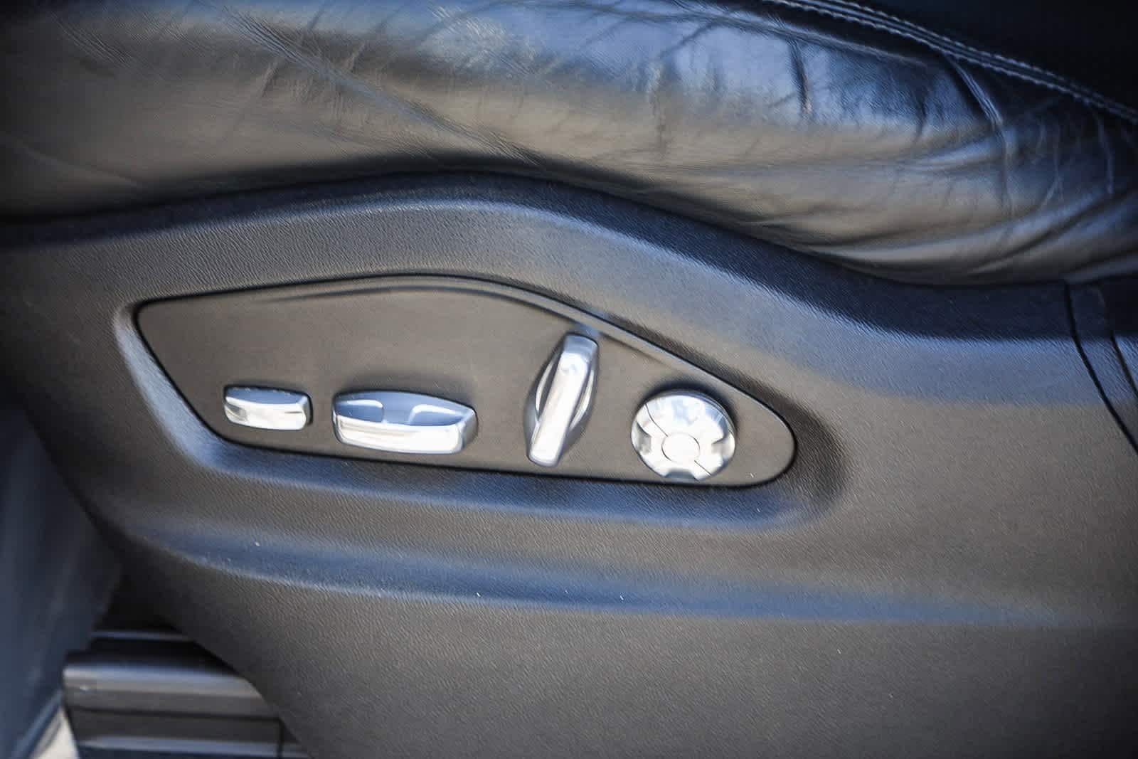 Thumbnail: 2019 Porsche Cayenne - 17