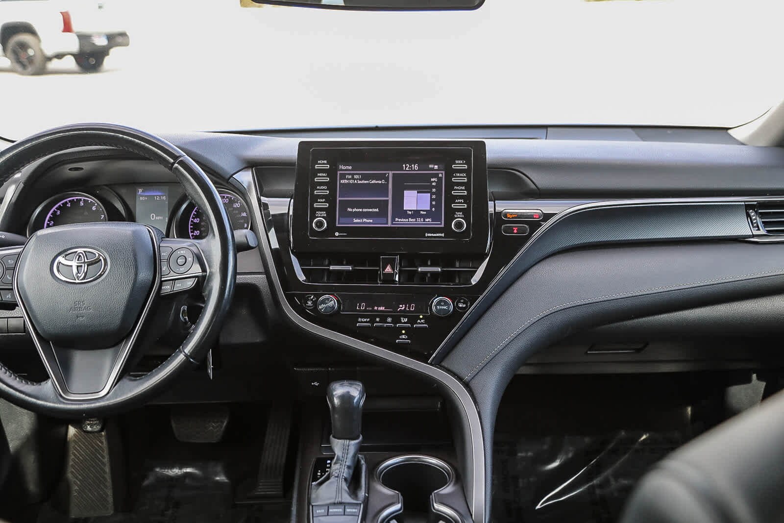 Thumbnail: 2022 Toyota Camry - 13