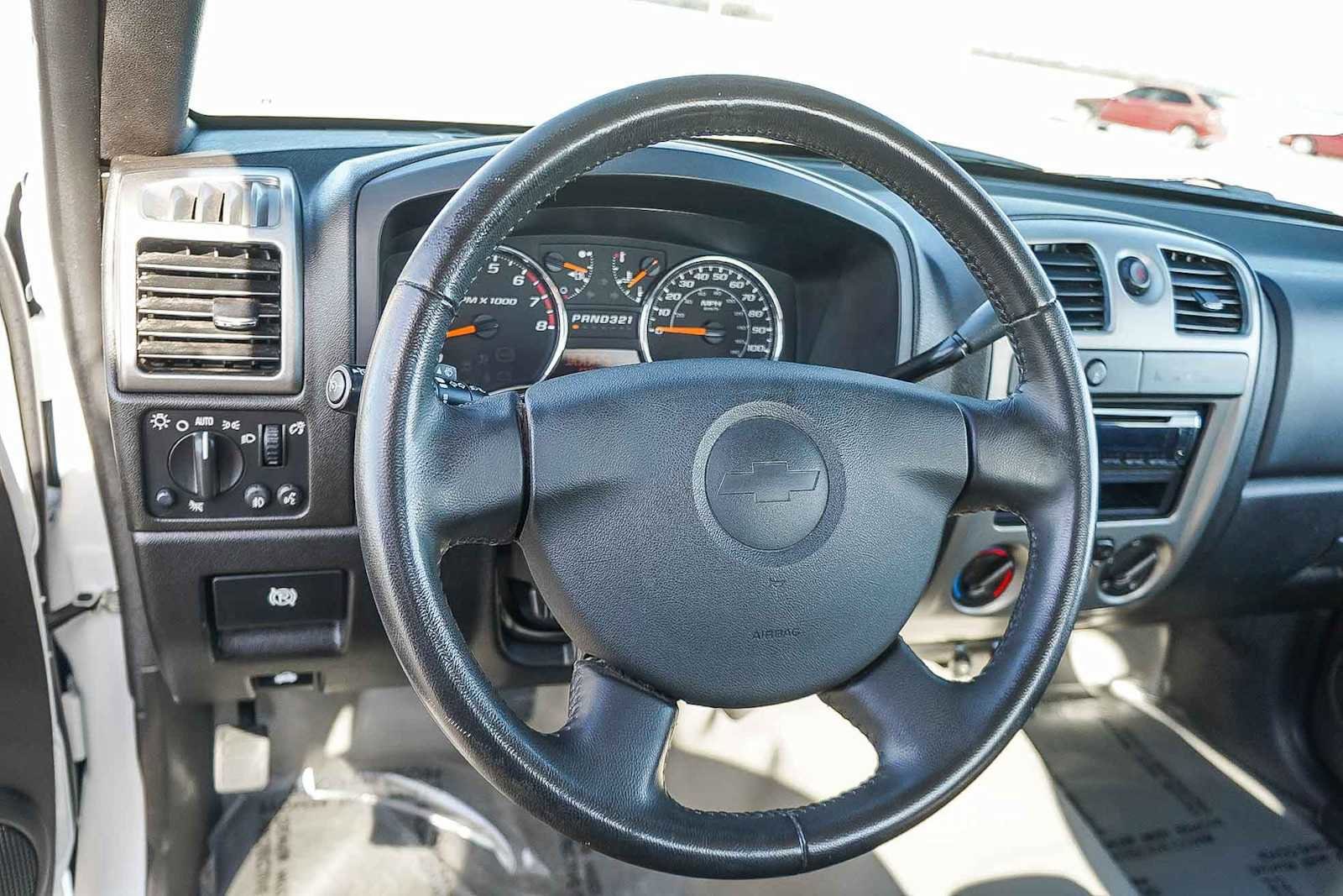 Thumbnail: 2012 Chevrolet Colorado - 16