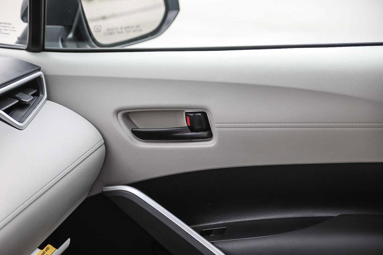 Thumbnail: 2026 Toyota Corolla Cross - 23