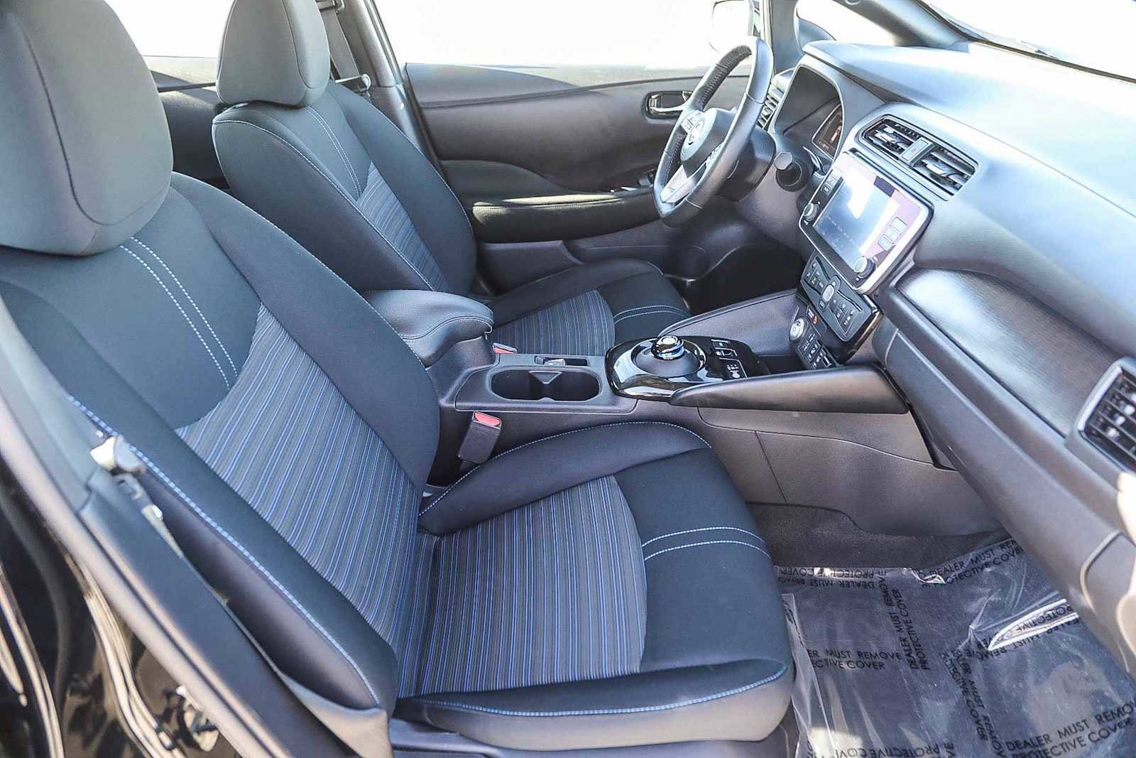 Thumbnail: 2023 Nissan Leaf - 16