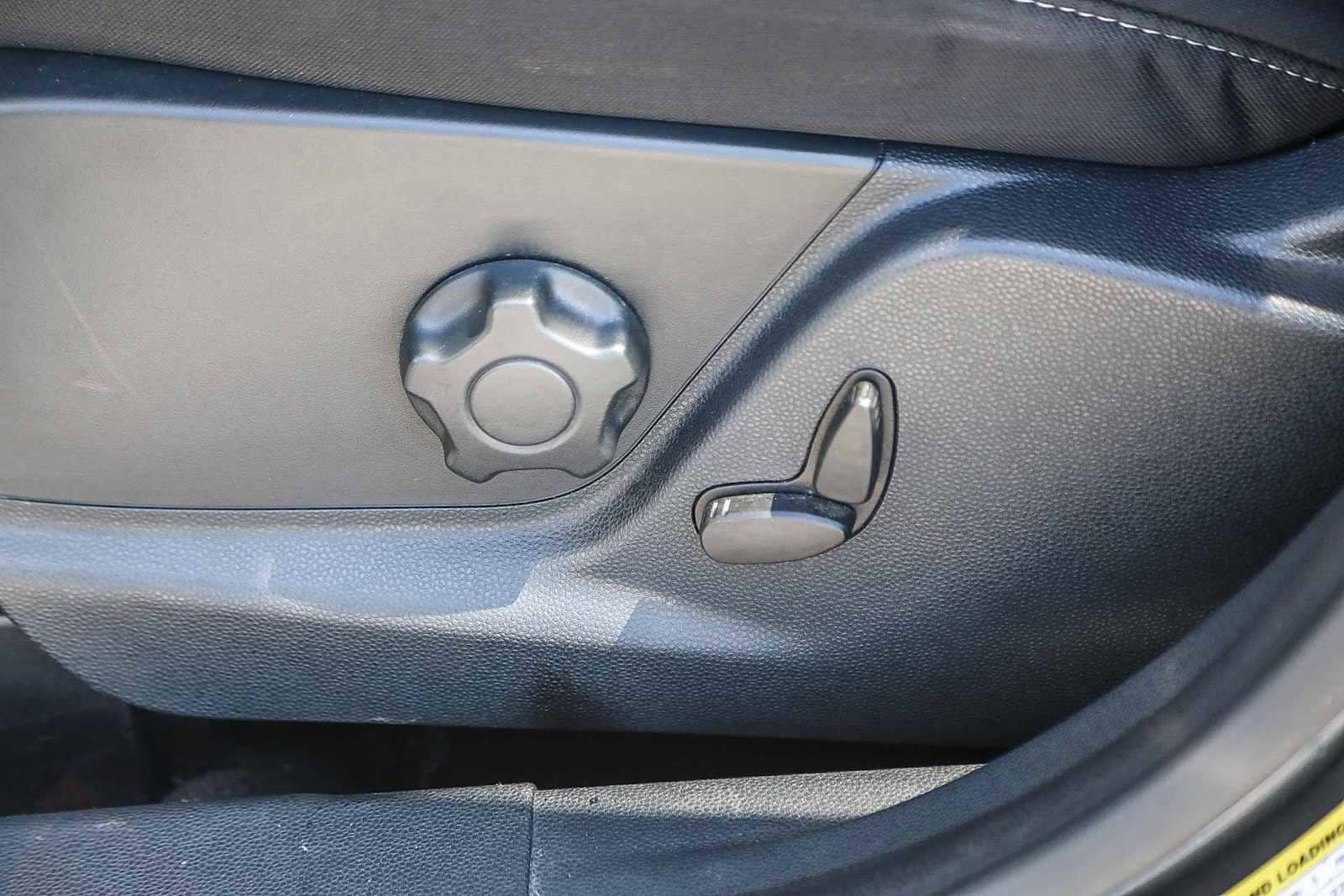 Thumbnail: 2019 Ford EcoSport - 18