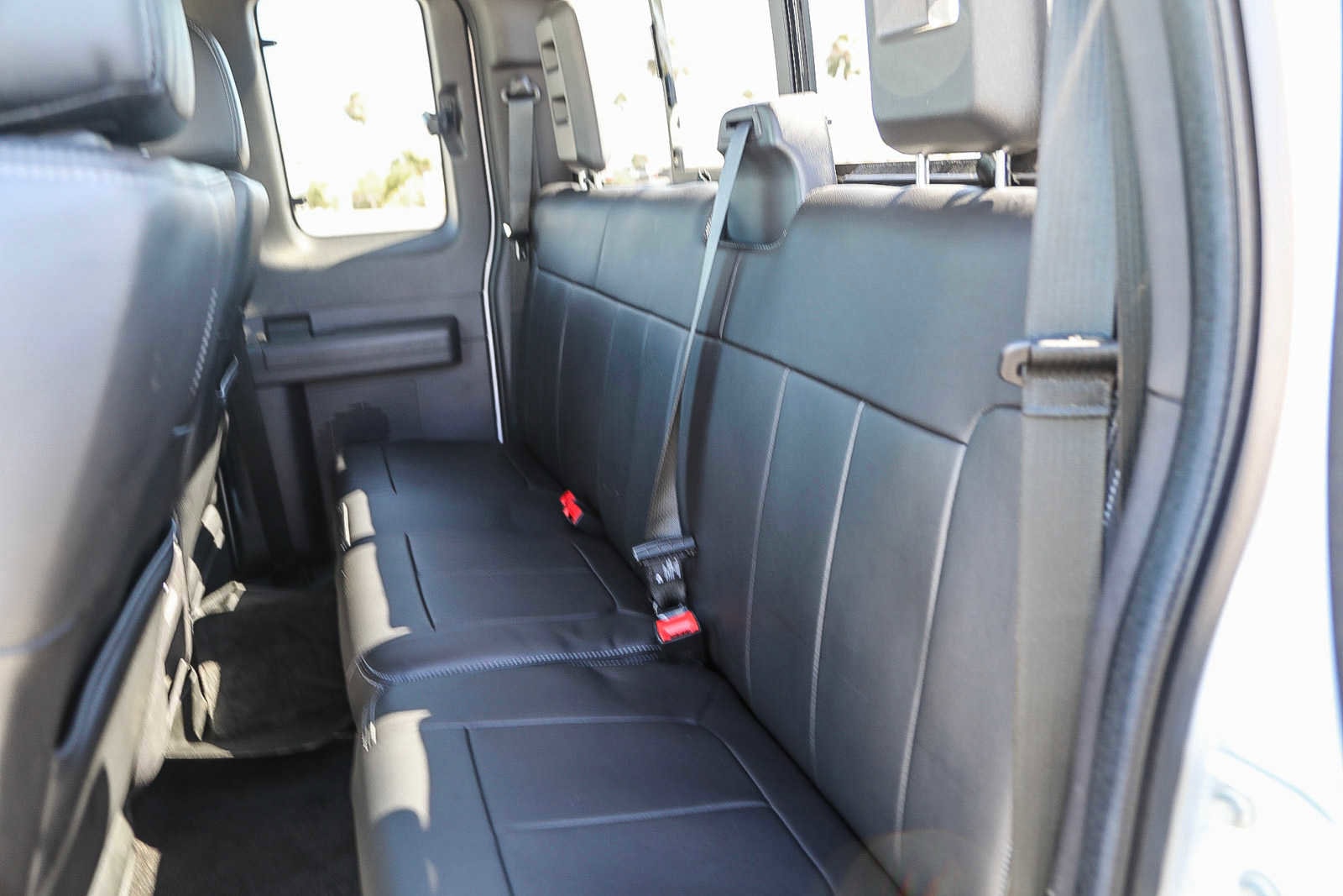 2016 Ford Econoline E-250 18