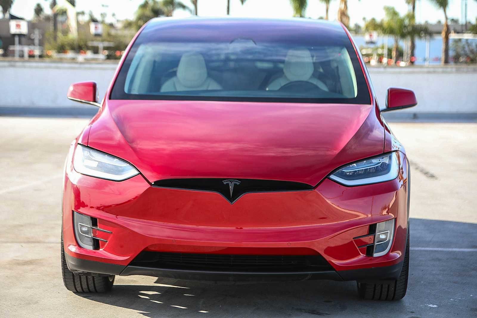 Thumbnail: 2019 Tesla Model X - 3