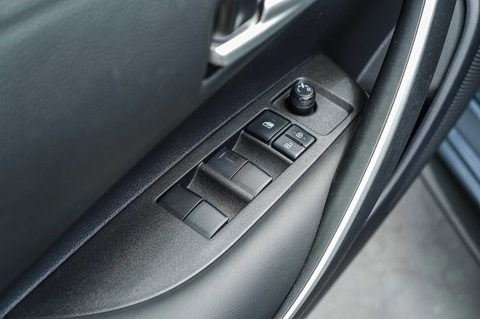2022 Toyota Corolla SE 23