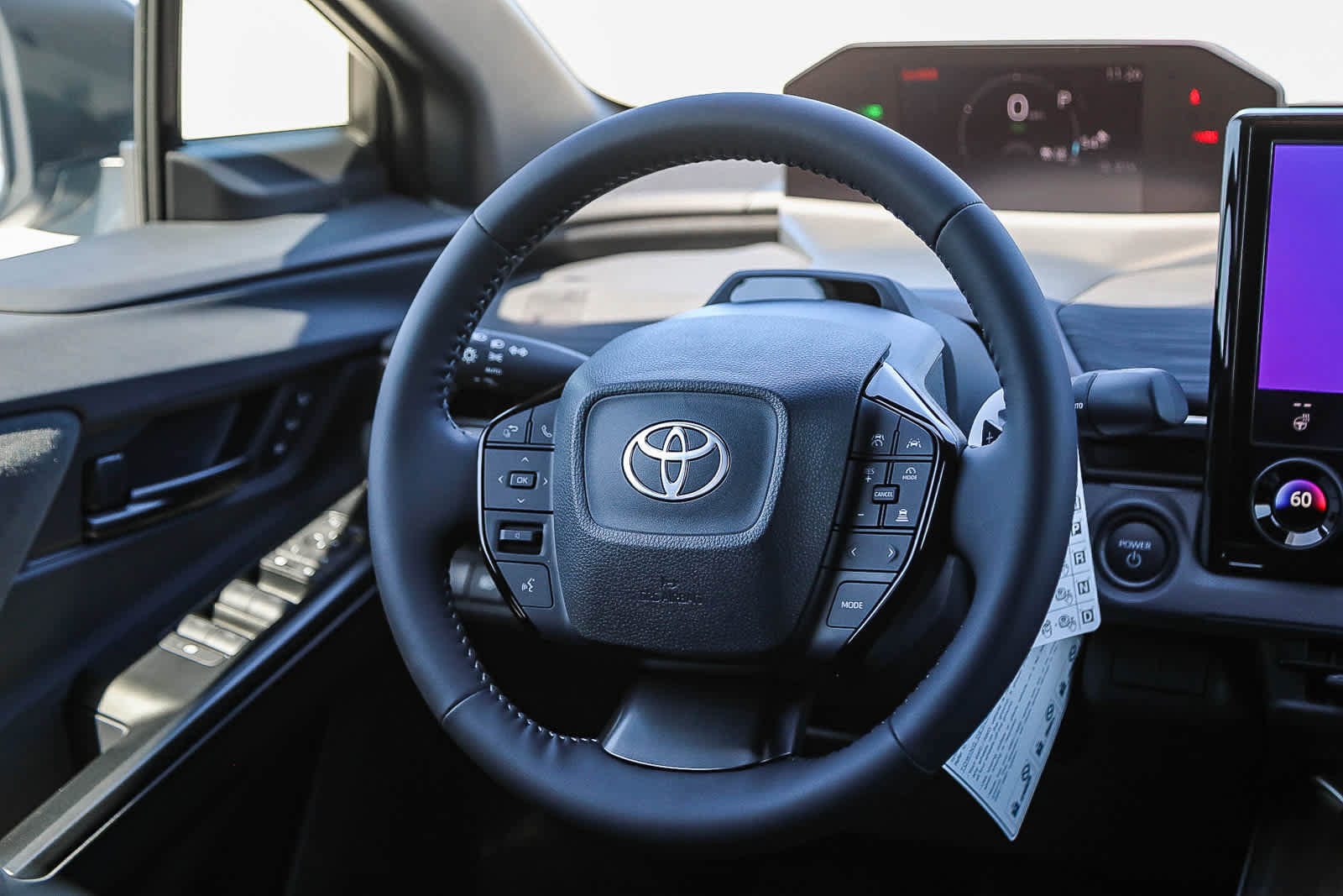 Thumbnail: 2026 Toyota C-HR - 17