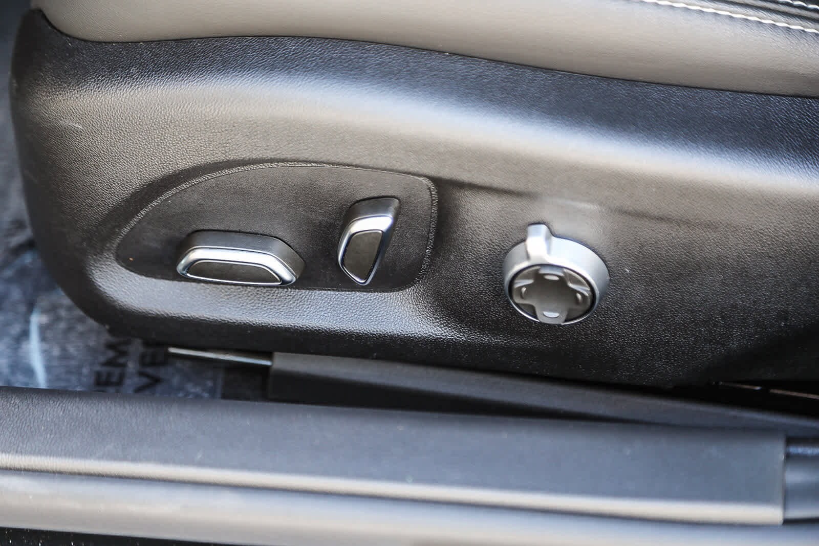 Thumbnail: 2025 Cadillac CT4 - 19