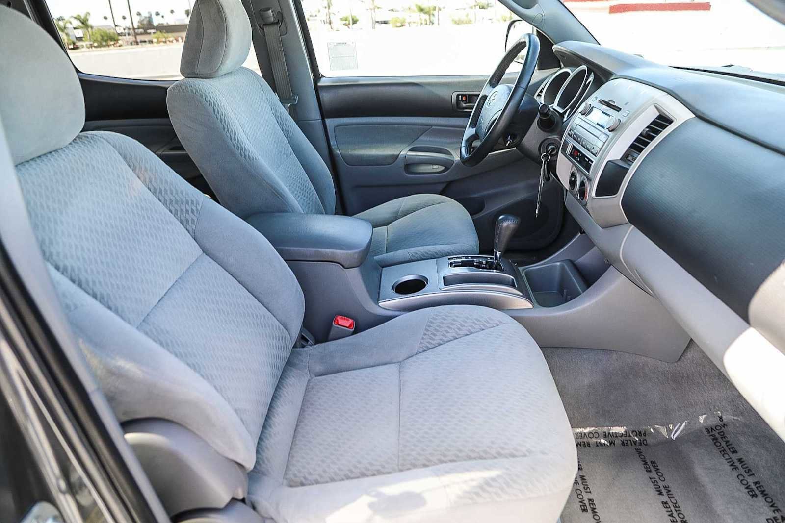 Thumbnail: 2011 Toyota Tacoma - 16