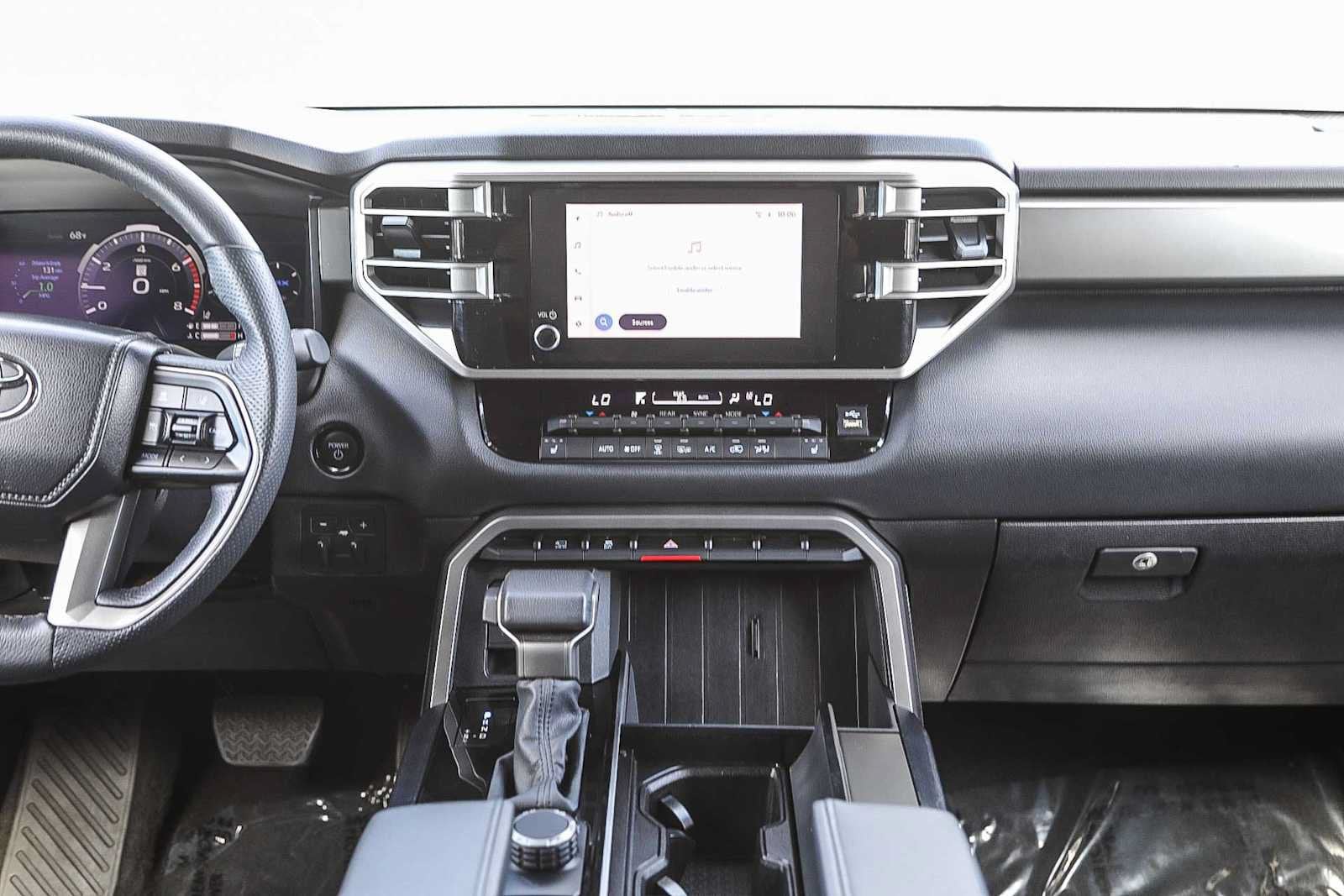 2025 Toyota Sequoia SR5 - Photo 13