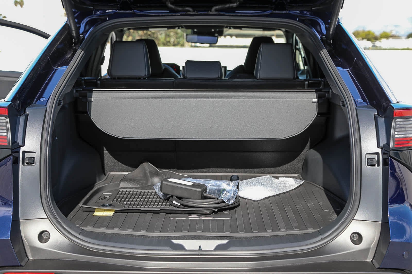 Thumbnail: 2026 Toyota bZ - 12