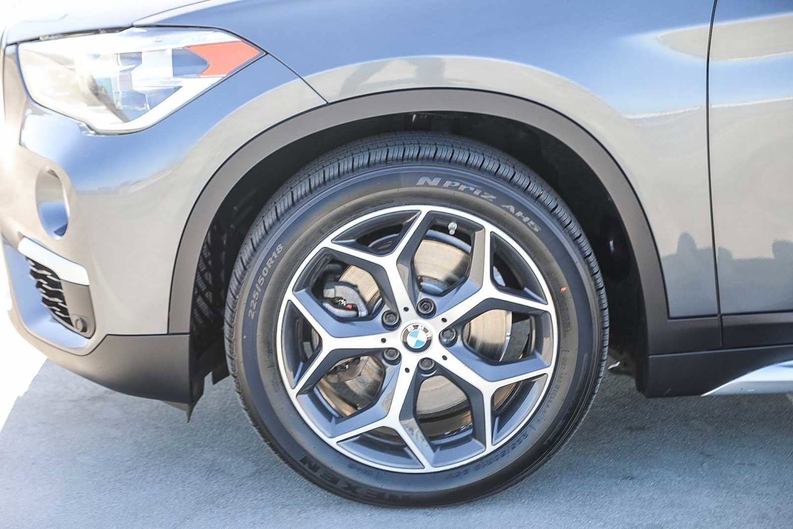 Thumbnail: 2019 BMW X1 - 9