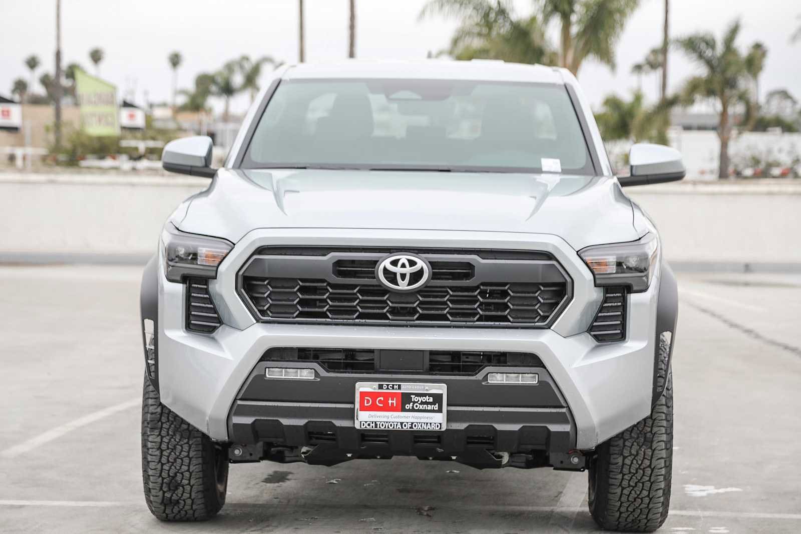 2025 Toyota Tacoma TRD Off-Road 2