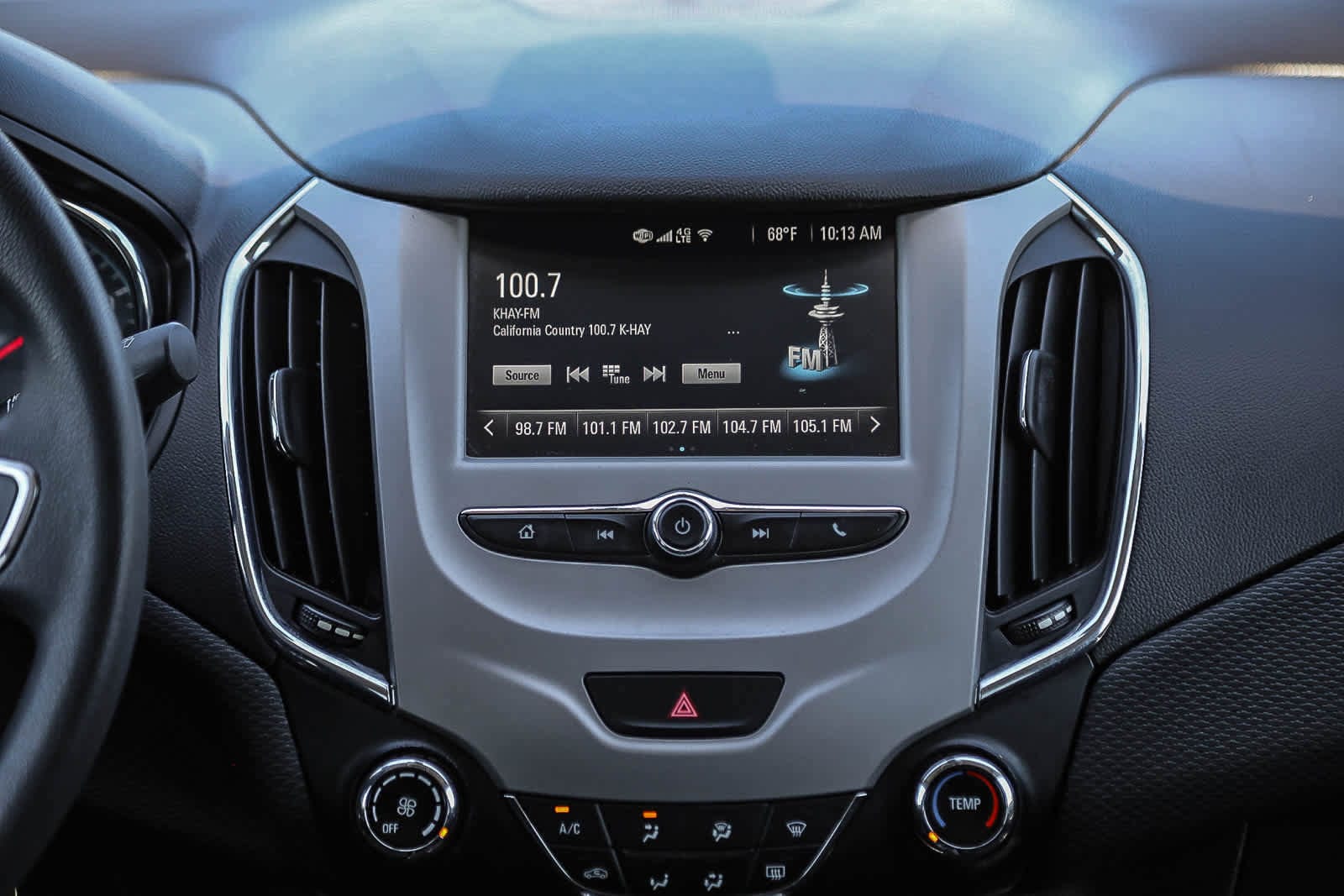 Thumbnail: 2018 Chevrolet Cruze - 14