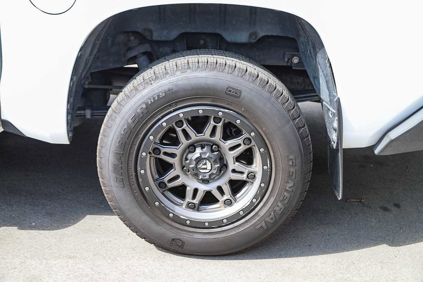 Thumbnail: 2015 Toyota Tundra - 8