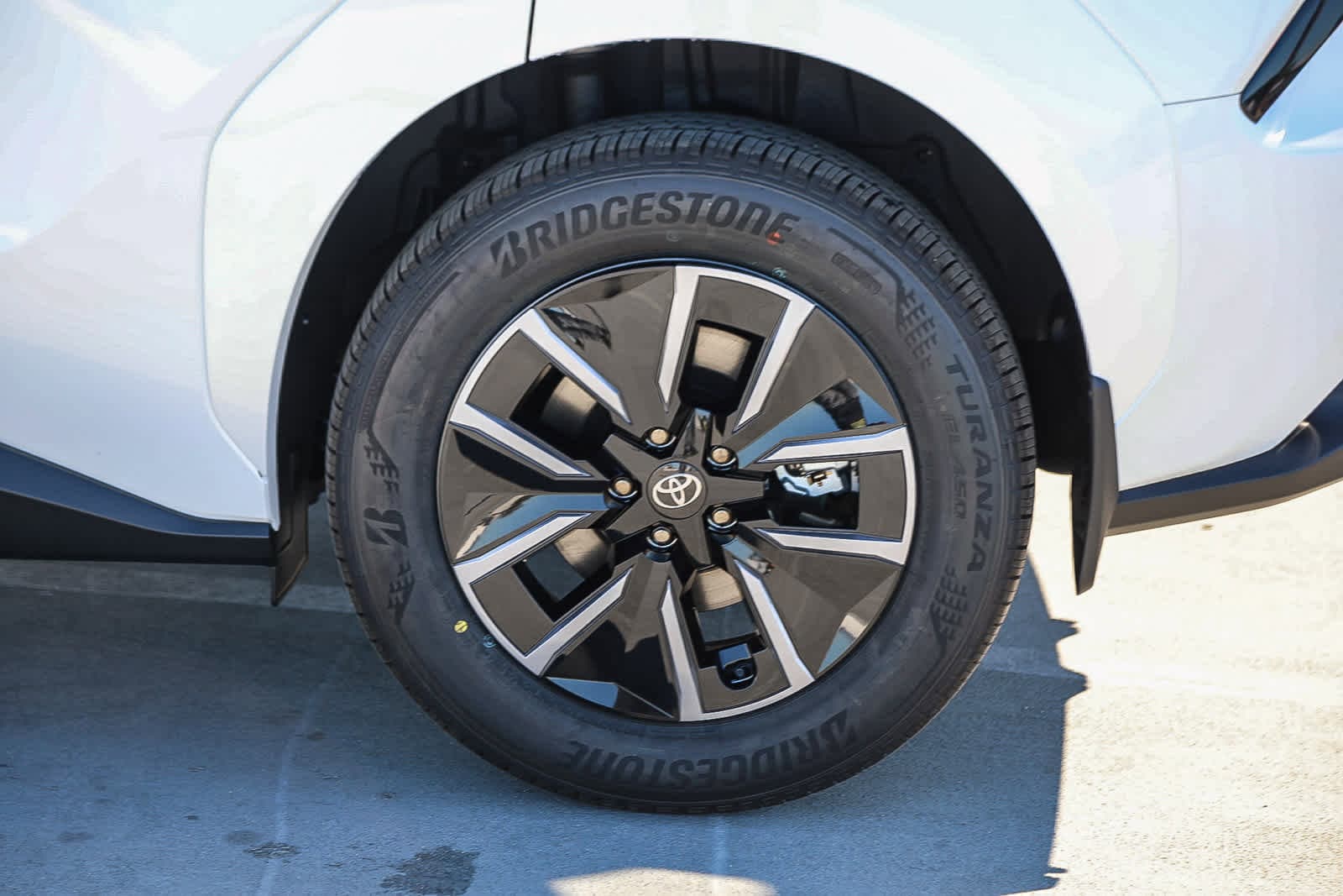 Thumbnail: 2026 Toyota bZ - 10