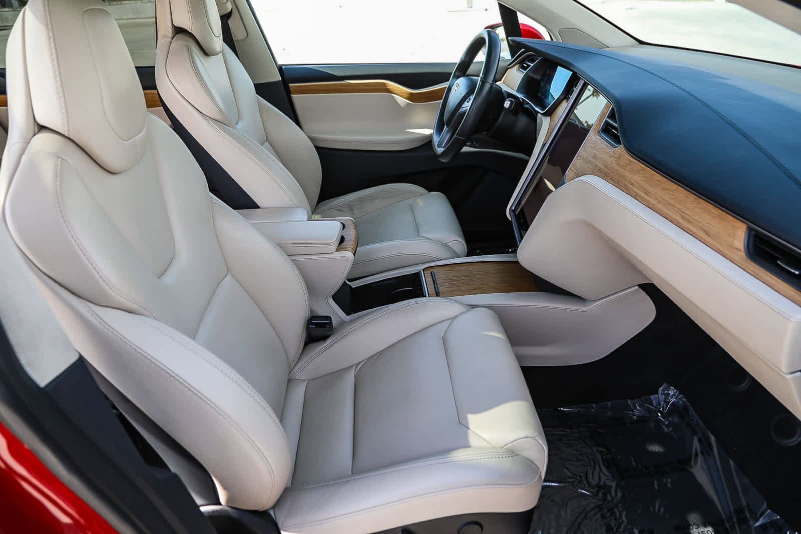 Thumbnail: 2019 Tesla Model X - 14