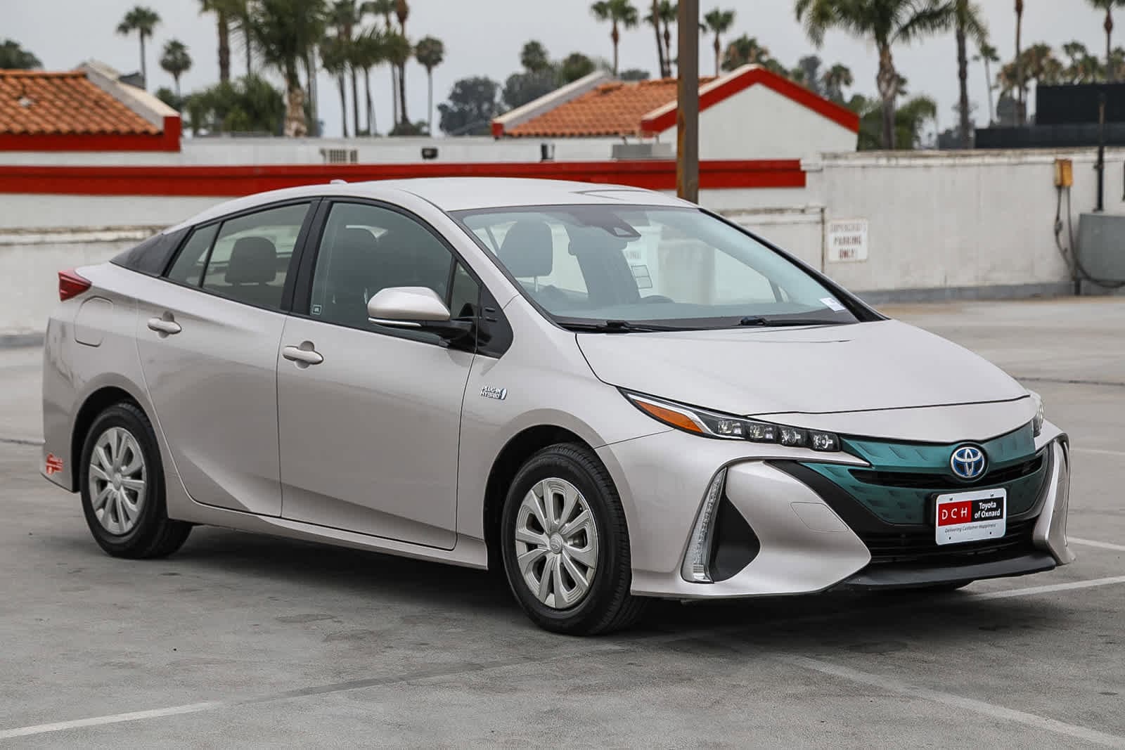 Thumbnail: 2017 Toyota Prius Prime - 4