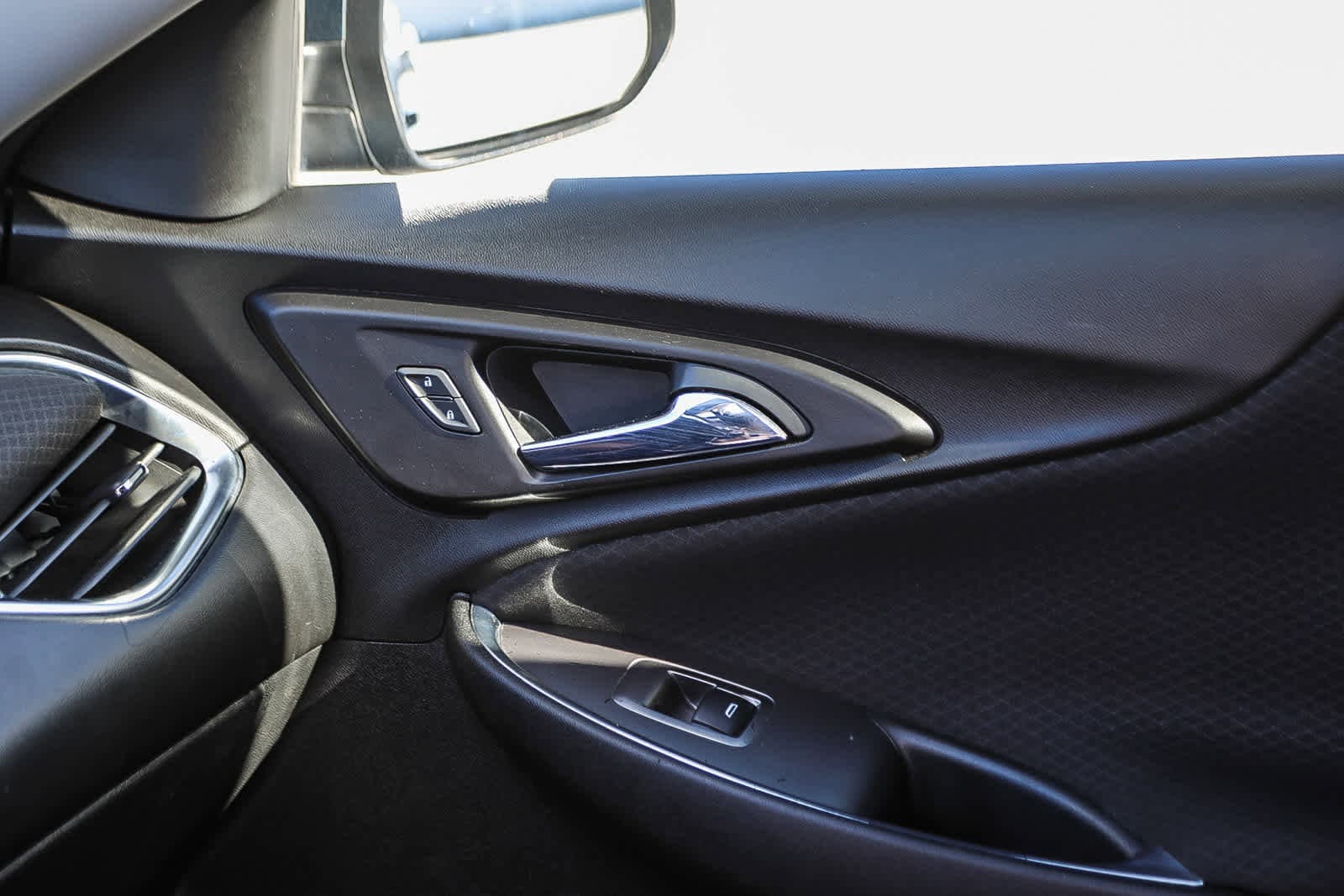 Thumbnail: 2021 Chevrolet Malibu - 21