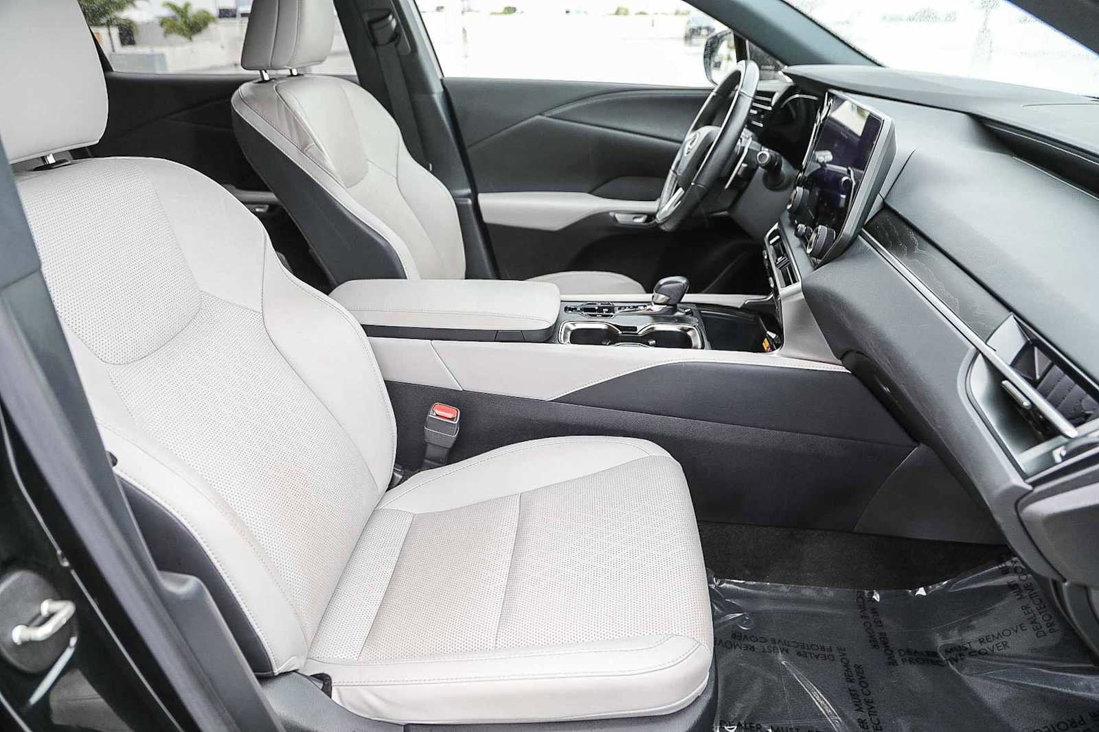 Thumbnail: 2023 Lexus RX - 16