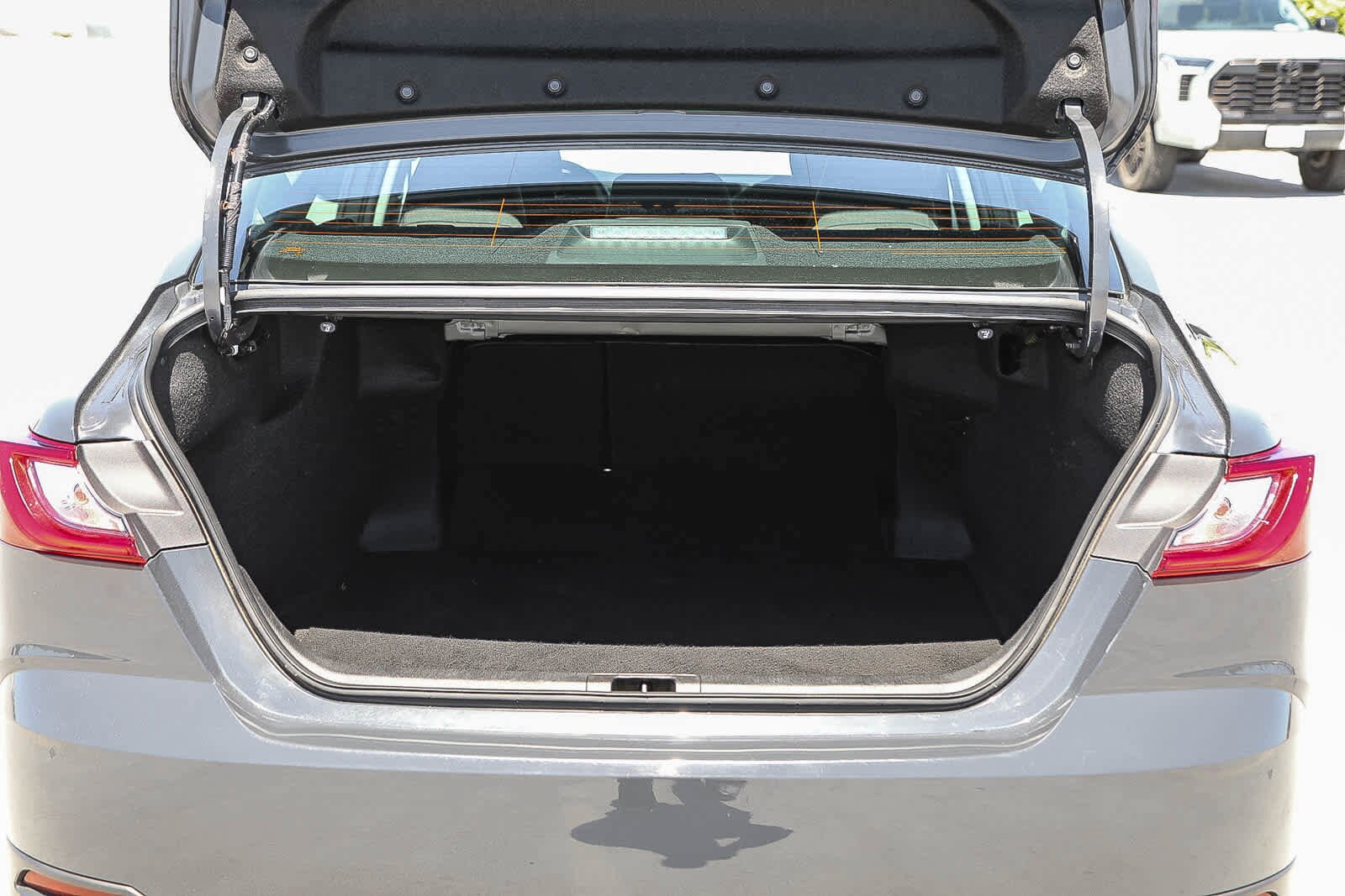 Thumbnail: 2025 Toyota Camry - 26