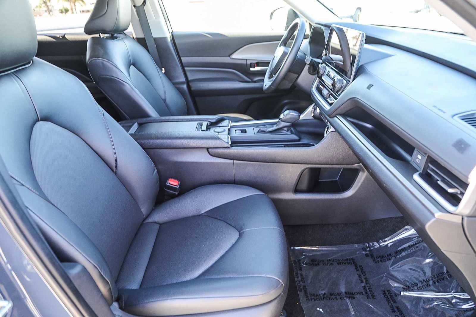 Thumbnail: 2024 Toyota Grand Highlander - 17