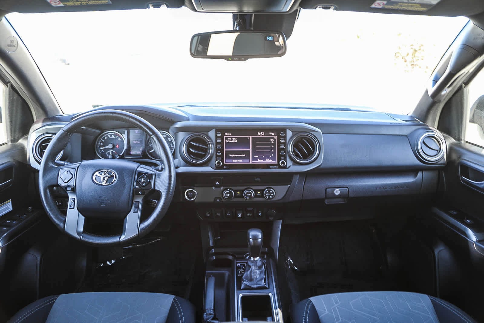 Thumbnail: 2020 Toyota Tacoma - 13