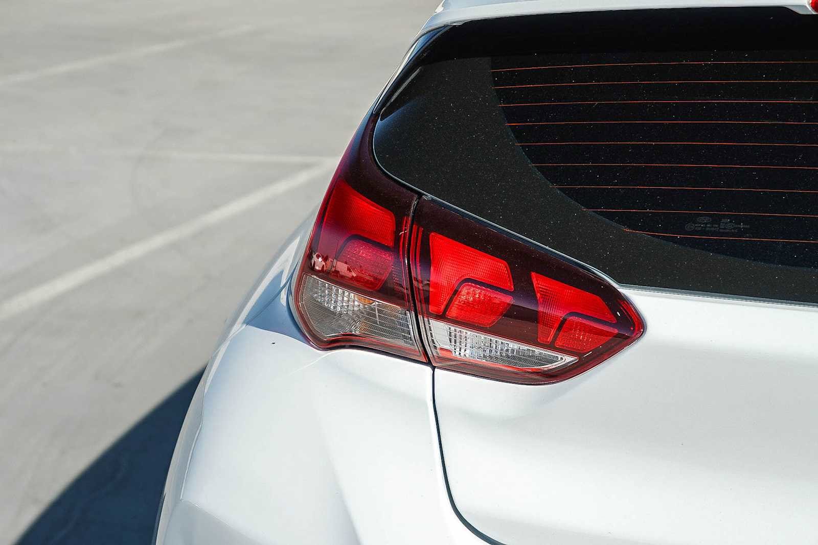 Thumbnail: 2019 Hyundai Veloster - 8