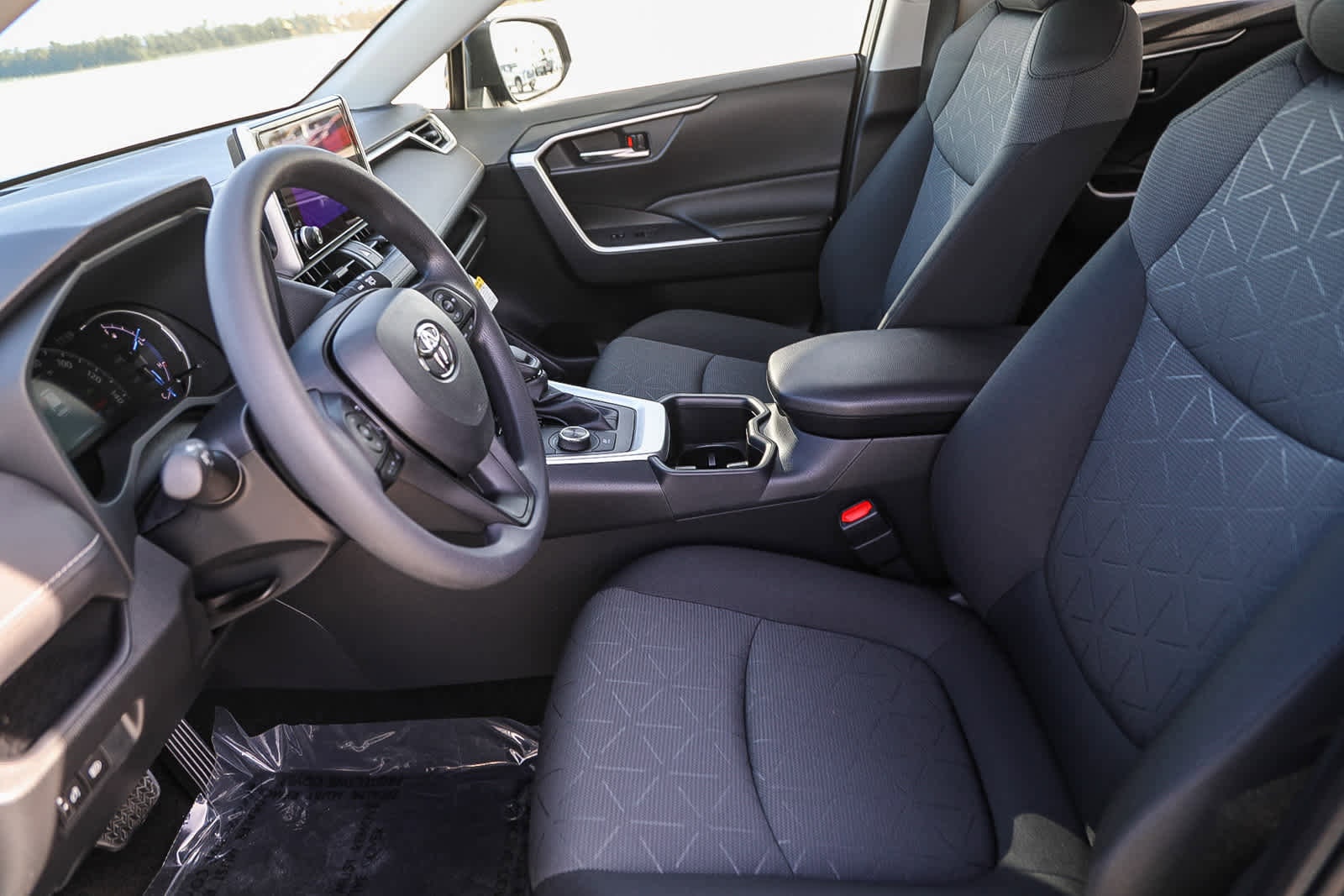 Thumbnail: 2025 Toyota RAV4 - 19